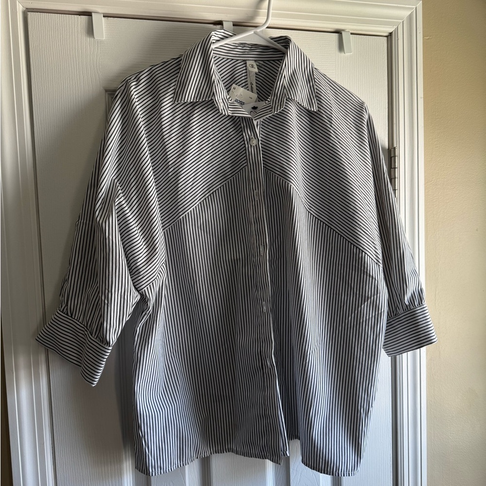 JM Collection Black and White Striped Button Down Shirt